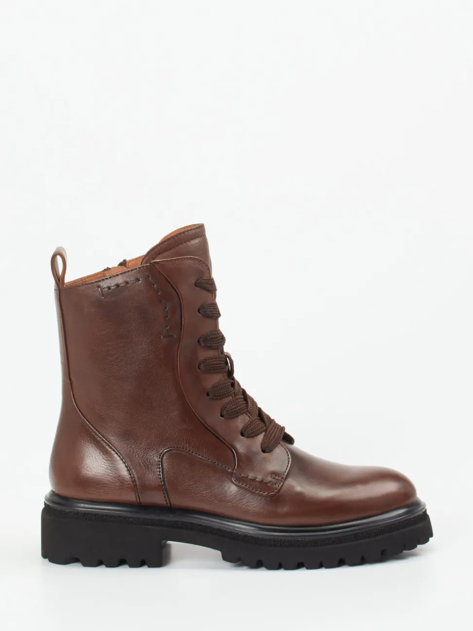 Maripé – Schnürboots aus Kalbleder in Braun