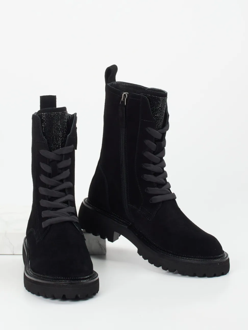 Maripé – Schnürboots aus Veloursleder Schwarz