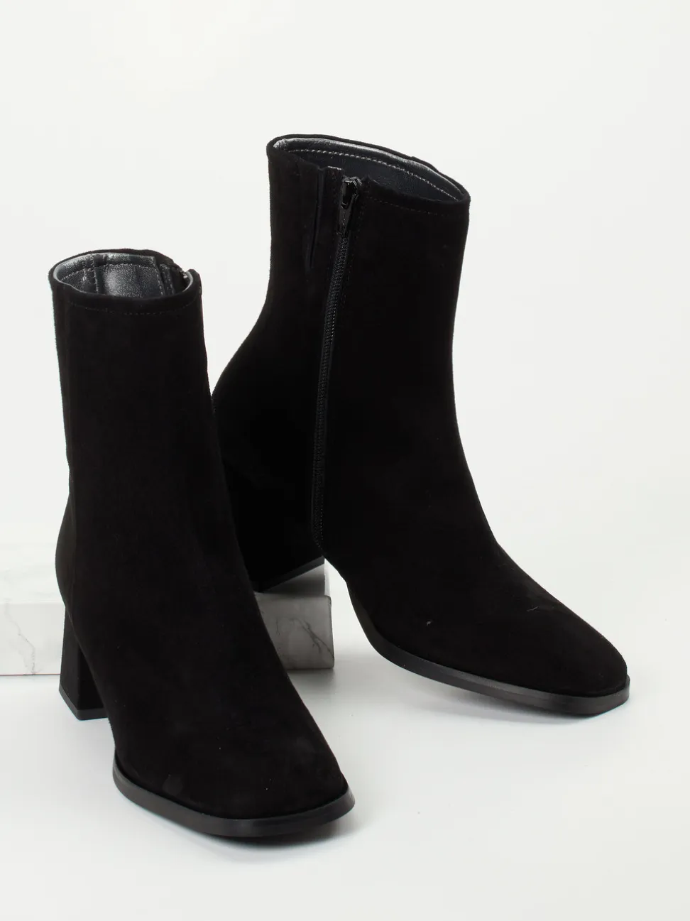 Maripé – Stiefeletten aus Veloursleder Schwarz