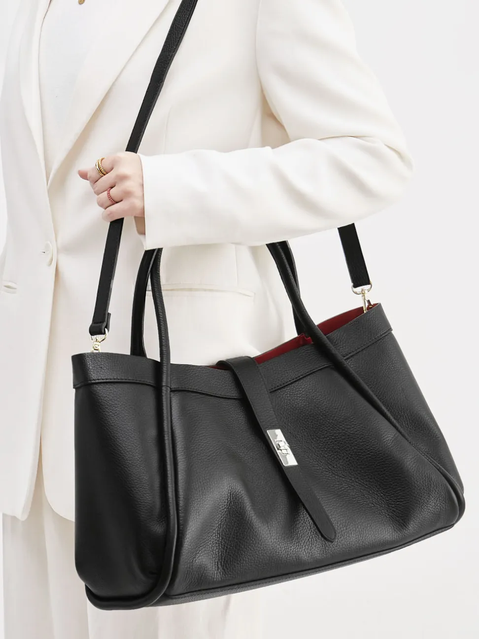 Marlon Firenze – Schultertasche aus Kalbleder Schwarz