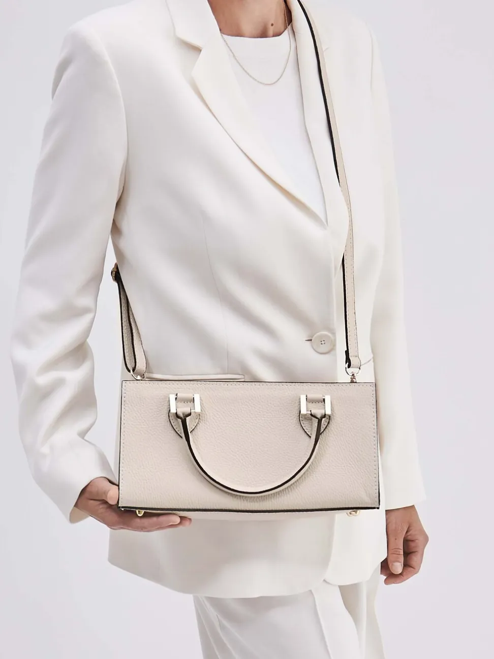 Marlon Firenze – Schultertasche aus Kalbleder Cremebeige