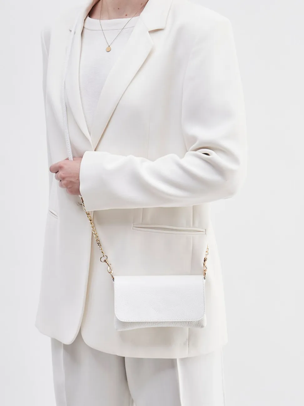 Marlon Firenze – Schultertasche aus Kalbleder Offwhite