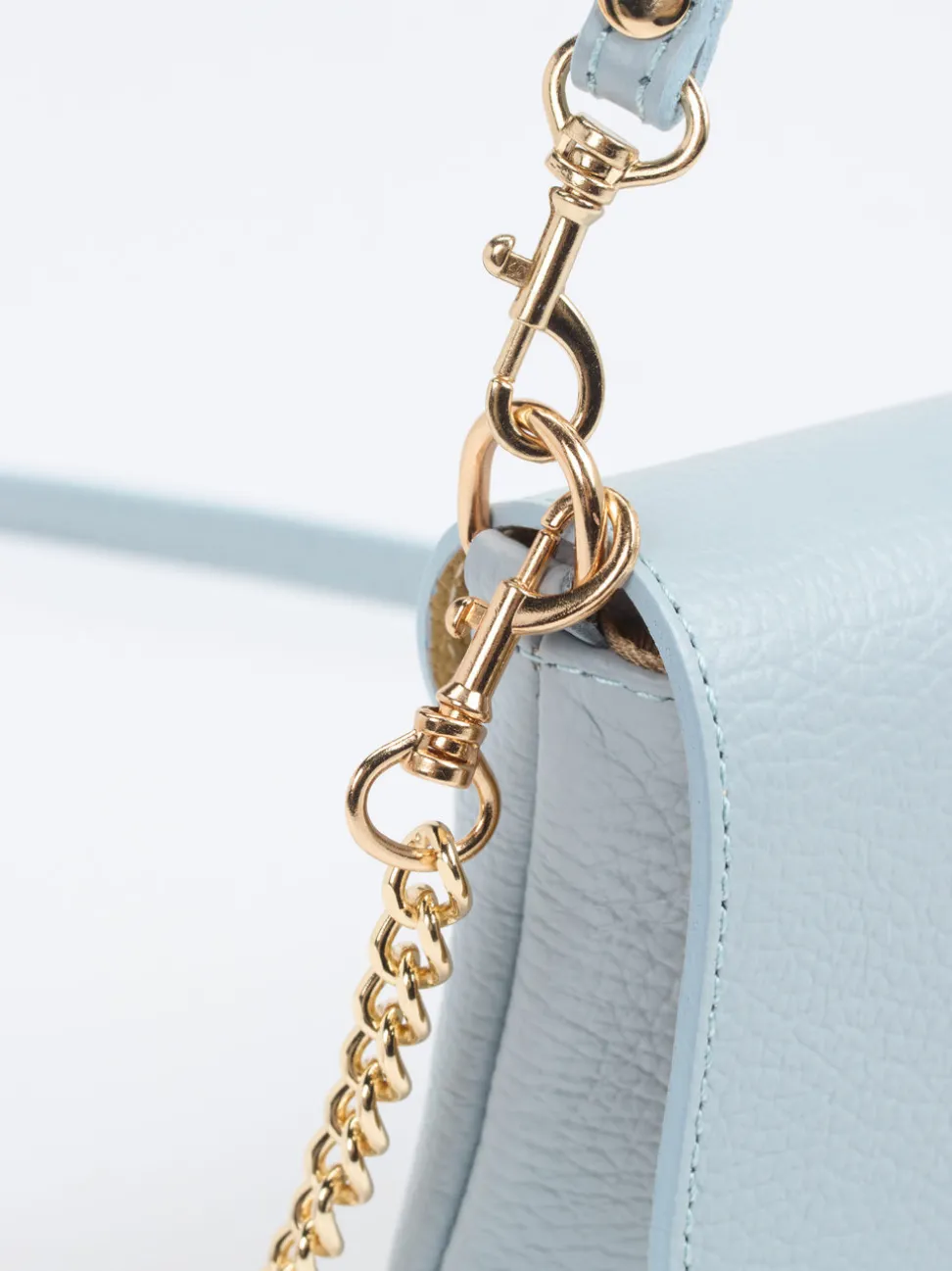 Marlon Firenze – Schultertasche aus Kalbleder Hellblau