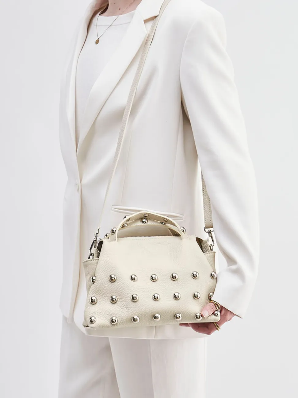 Marlon Firenze – Top Handle Bag aus Kalbleder Cremeweiß