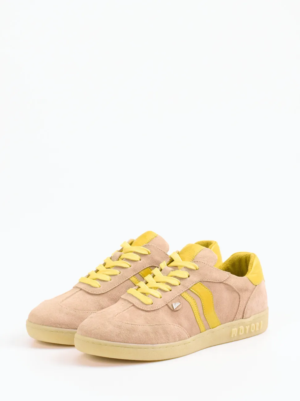Mayori – Sneaker aus Veloursleder in Sandbeige