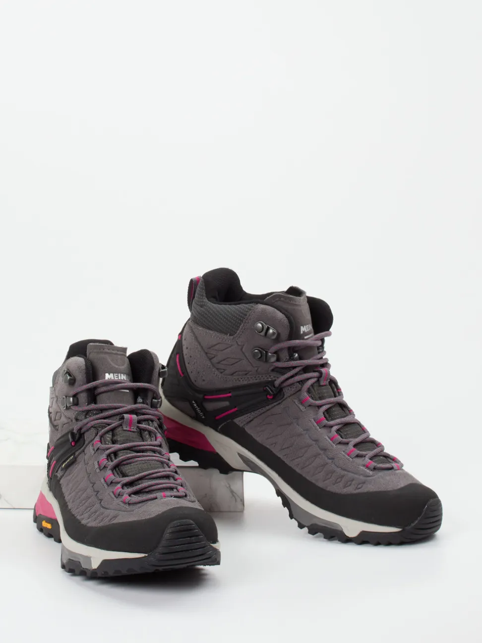 Meindl – Wanderschuh aus GORE-TEX in Anthrazitgrau