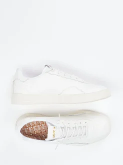 MRP – Low-Top Sneaker aus Kalbleder Offwhite