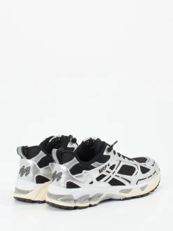 MRP – Low-Top Sneaker aus Metallic-Mesh silber