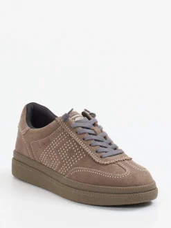 MRP – Low-Top Sneaker aus Veloursleder in Taupe