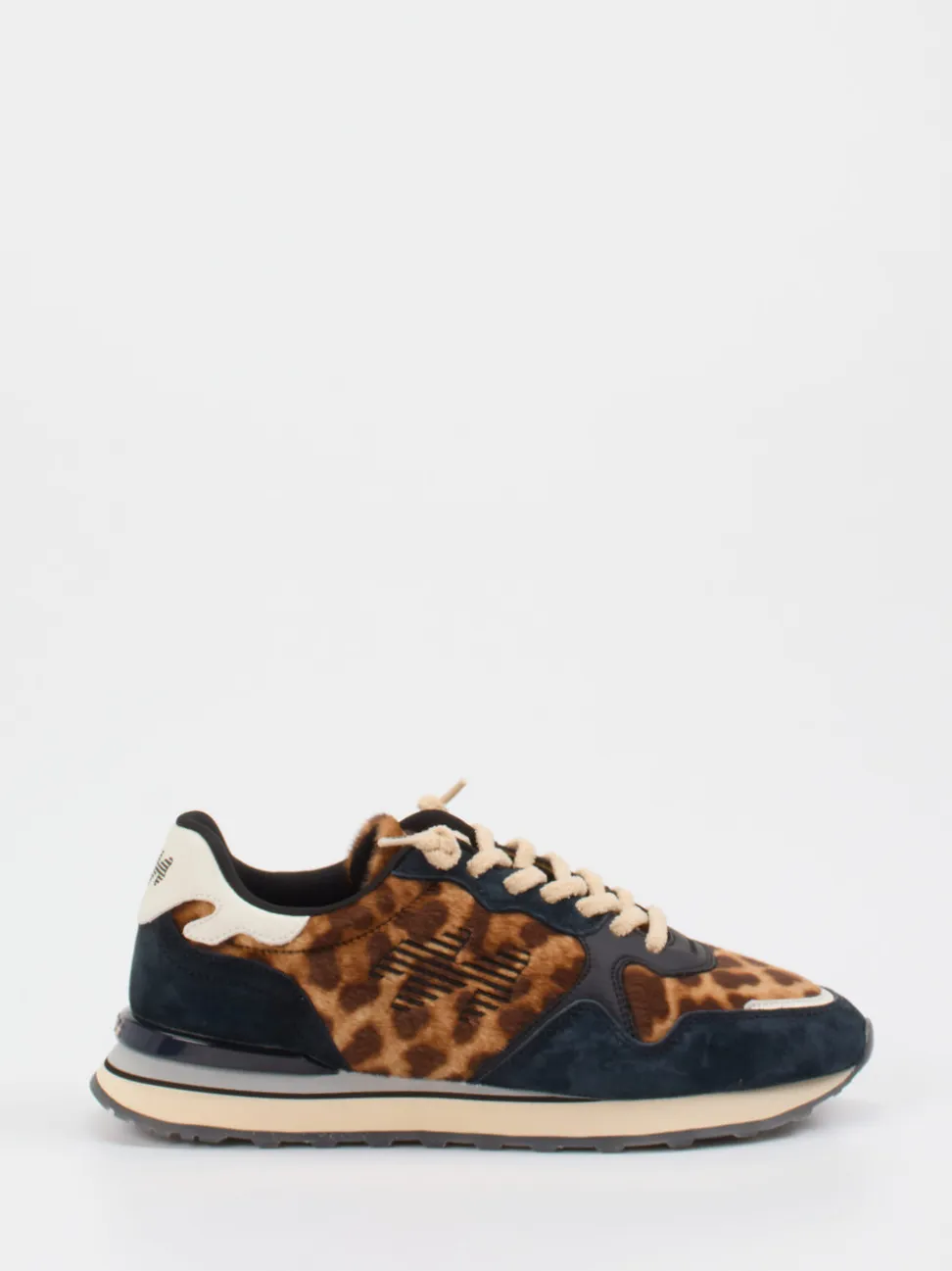 MRP – Retro-Sneaker aus Veloursleder mit Leoprint