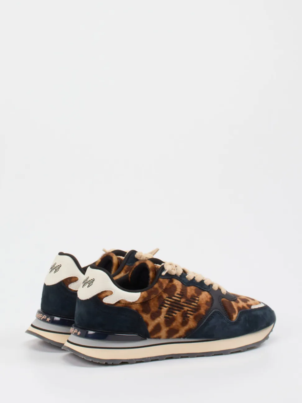 MRP – Retro-Sneaker aus Veloursleder mit Leoprint