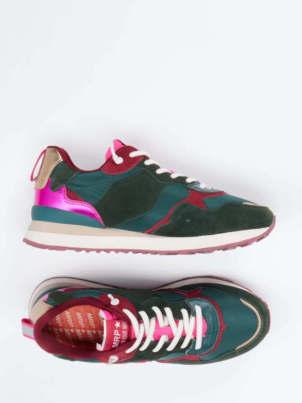 MRP – Retro-Sneaker aus Veloursleder in Grün