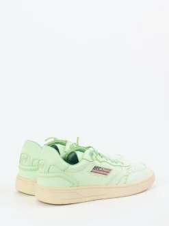 MRP – Sneaker aus Kalbleder in Pastellgrün