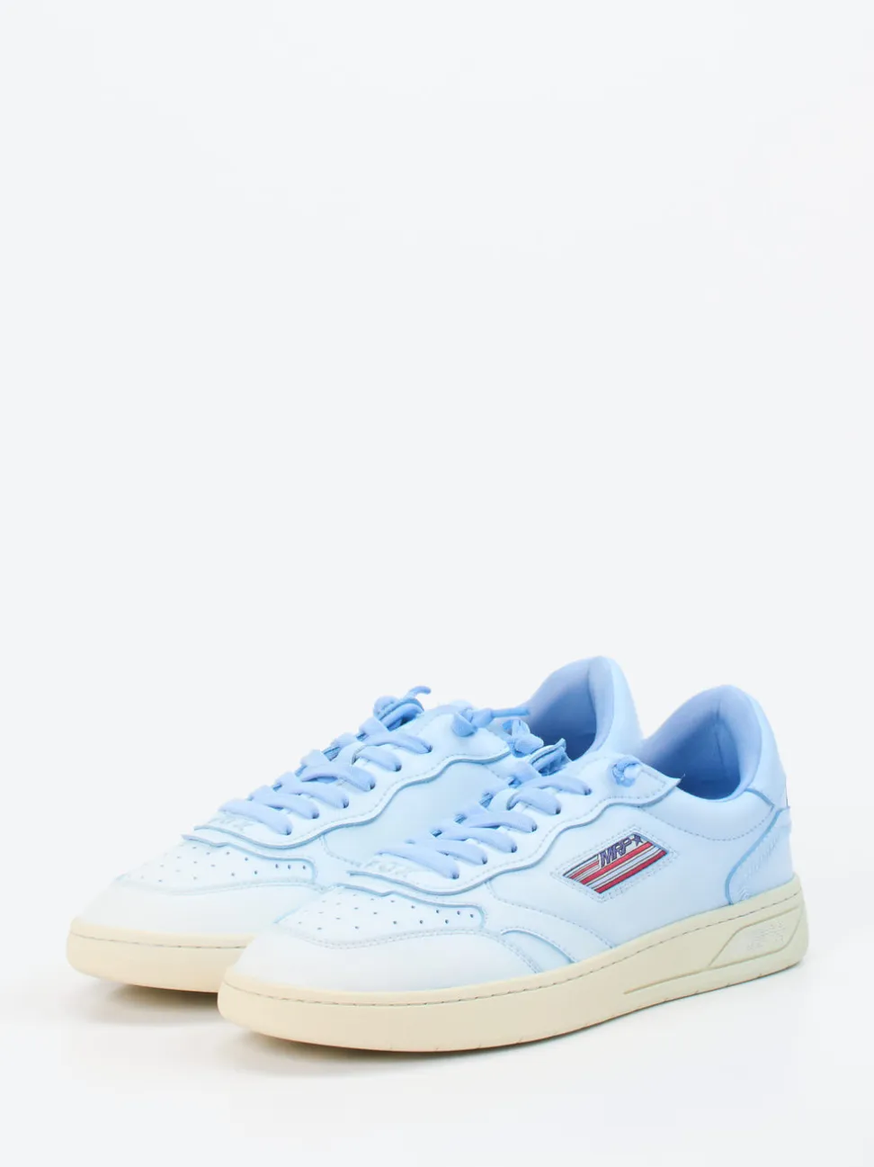 MRP – Sneaker aus Kalbleder in Hellblau