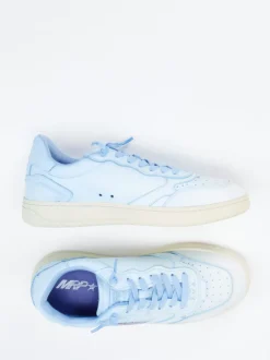 MRP – Sneaker aus Kalbleder in Hellblau