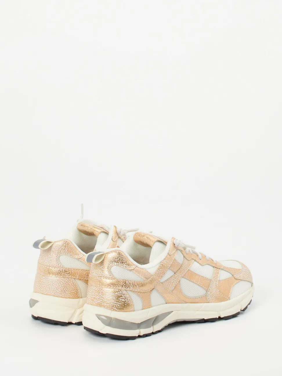 MRP – Sneaker aus Metallic-Mesh in Roségold