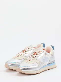 MRP – Sneaker aus Metallicleder in Cremeweiß