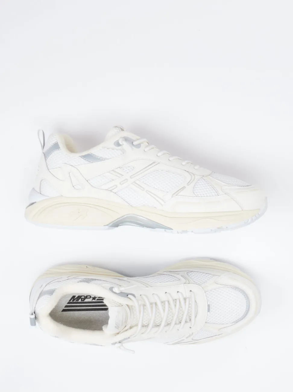 MRP – Sneaker aus Textil in Cremeweiß