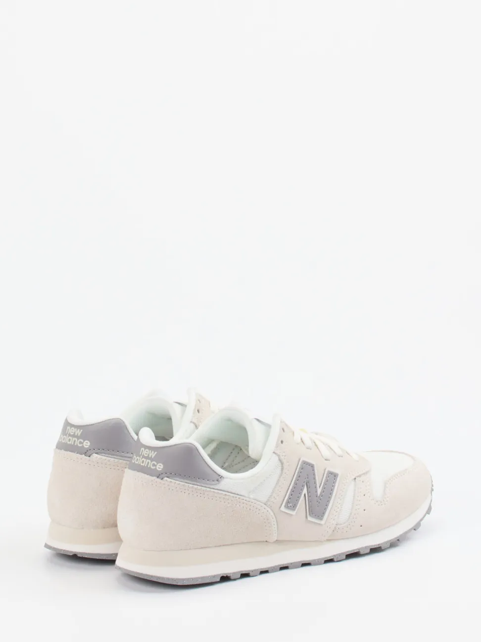New Balance – Retro-Sneaker aus Veloursleder Beige