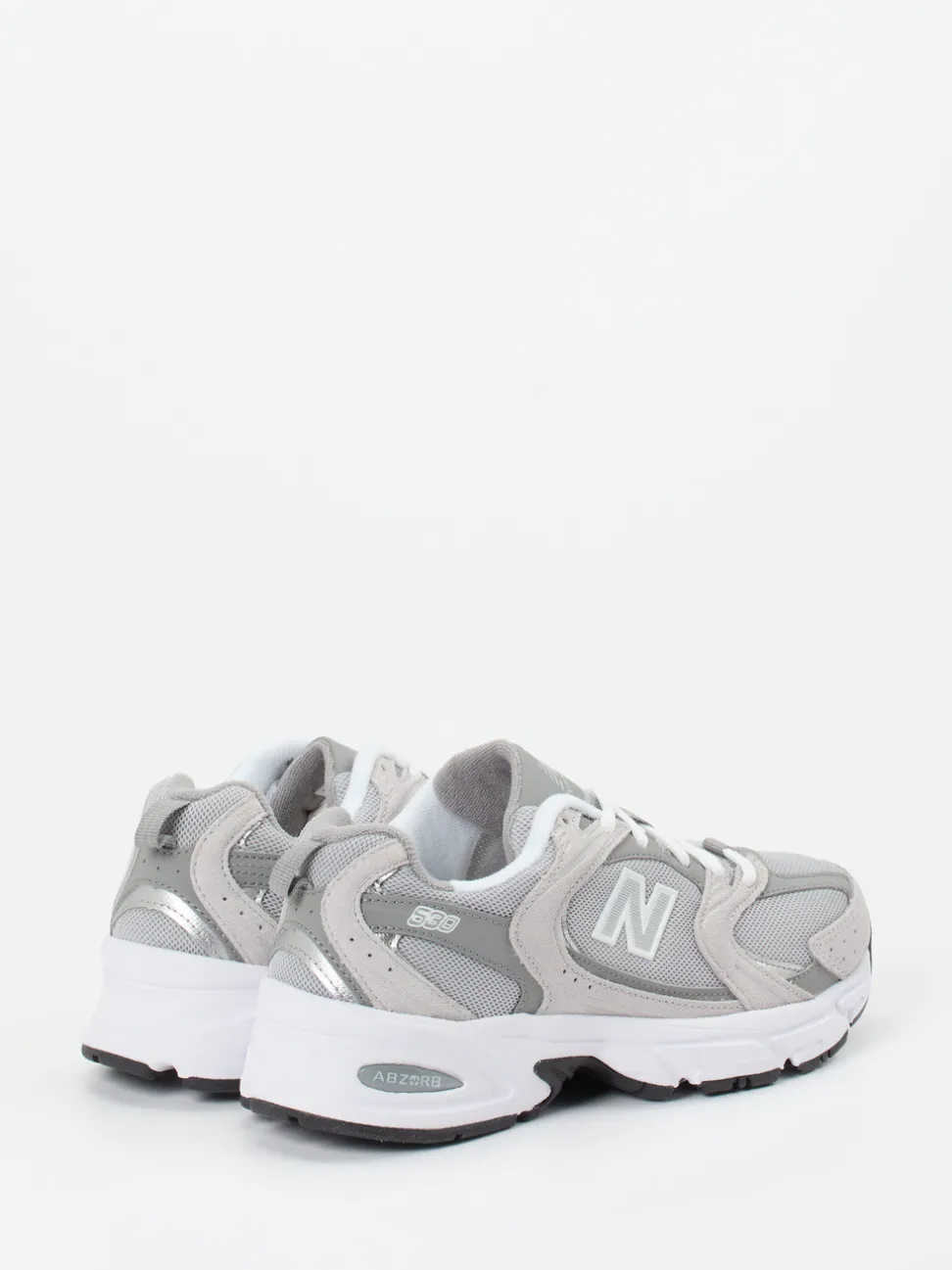 New Balance – Sneaker aus Mesh und Veloursleder grau