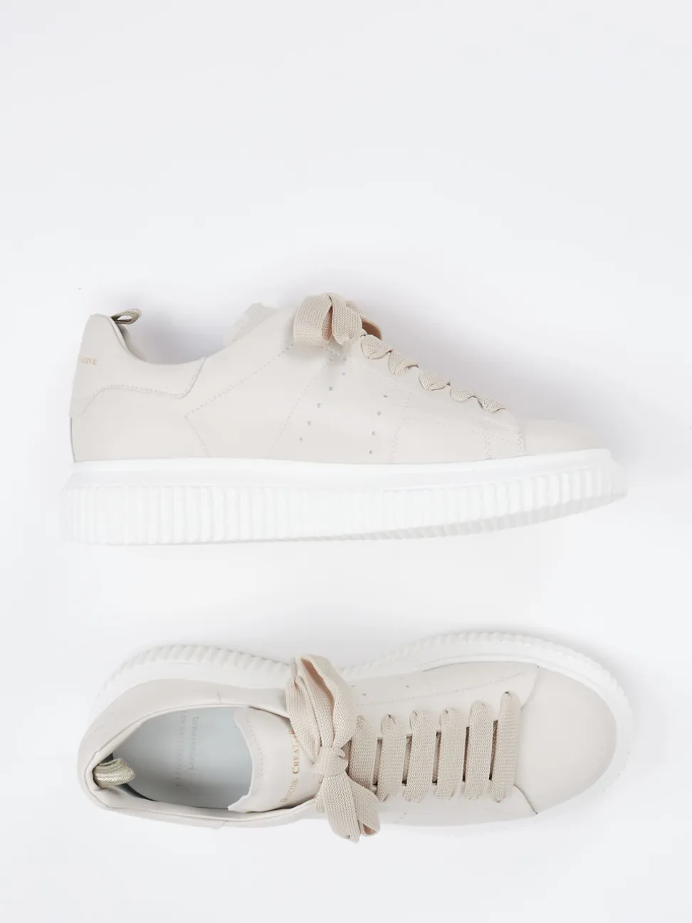 Officine Creative – Sneaker aus Kalbleder in Beige