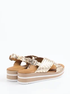 Oh!My Sandals – Plateau-Sandale aus Flechtleder gold