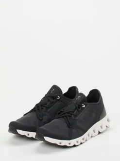 ON – Performance-Sneaker aus Textil in Schwarz