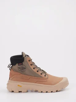 Palladium – Outdoor Boots aus Nubukleder Sandbraun