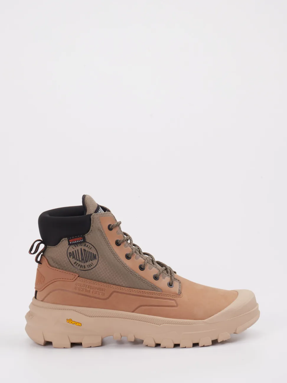 Palladium – Outdoor Boots aus Nubukleder Sandbraun