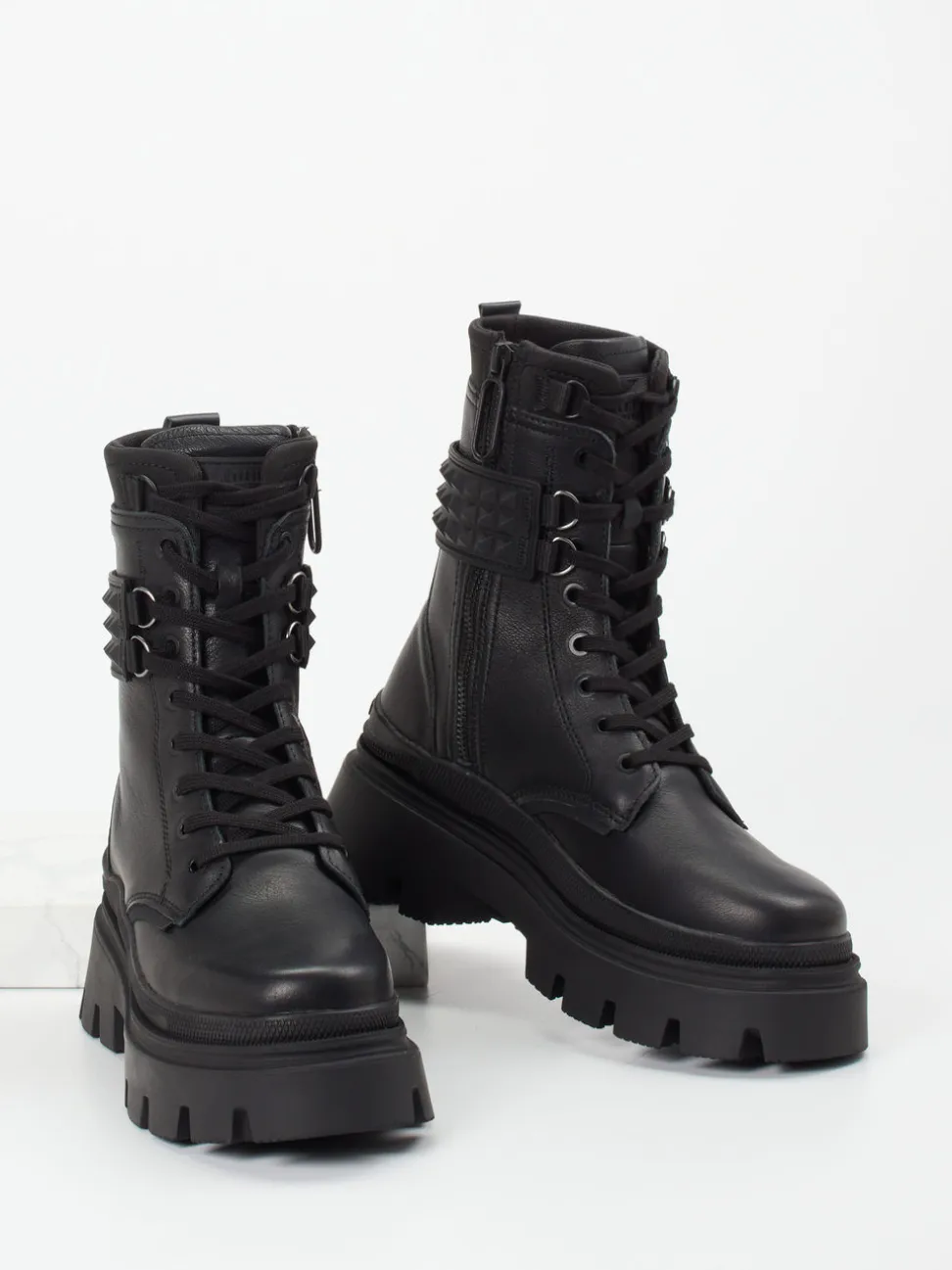 Palladium – Schnürboots aus Leder in Schwarz