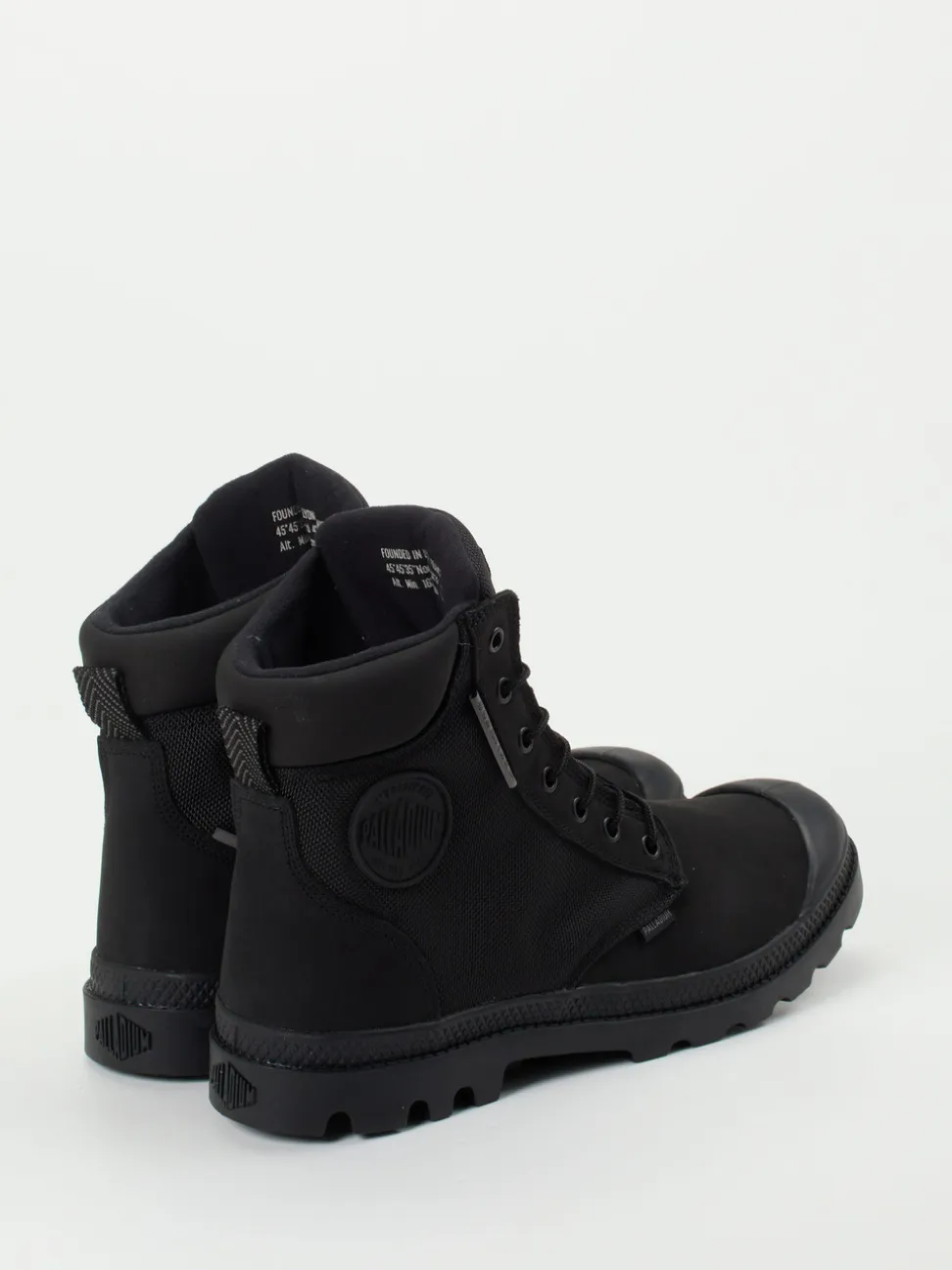 Palladium – Schnürboots aus Nubukleder schwarz