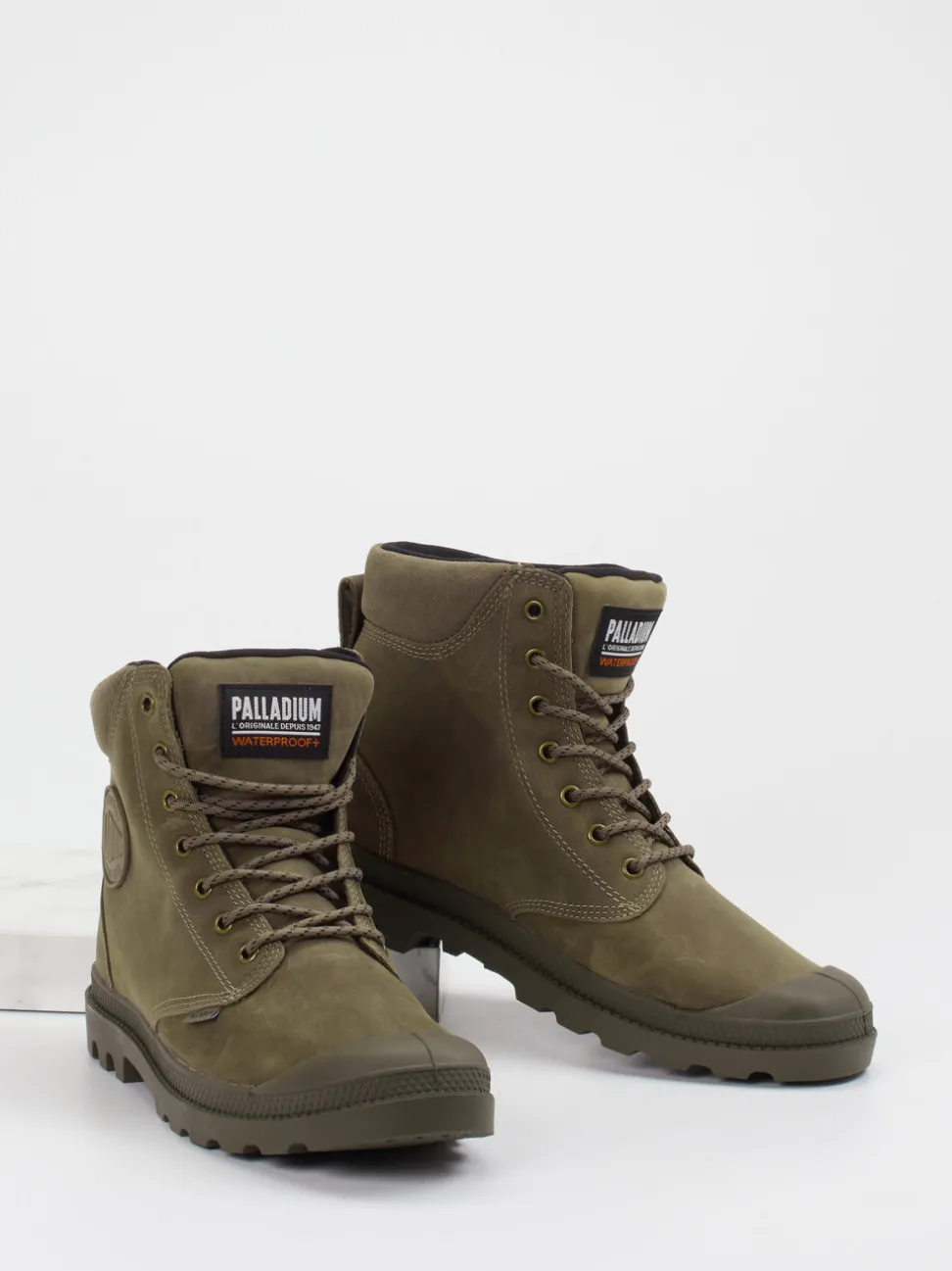 Palladium – Schnürboots aus Leder Olivgrün