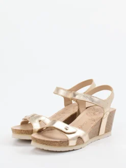 Panama Jack – Keilsandalette aus Metallicleder goldfarben