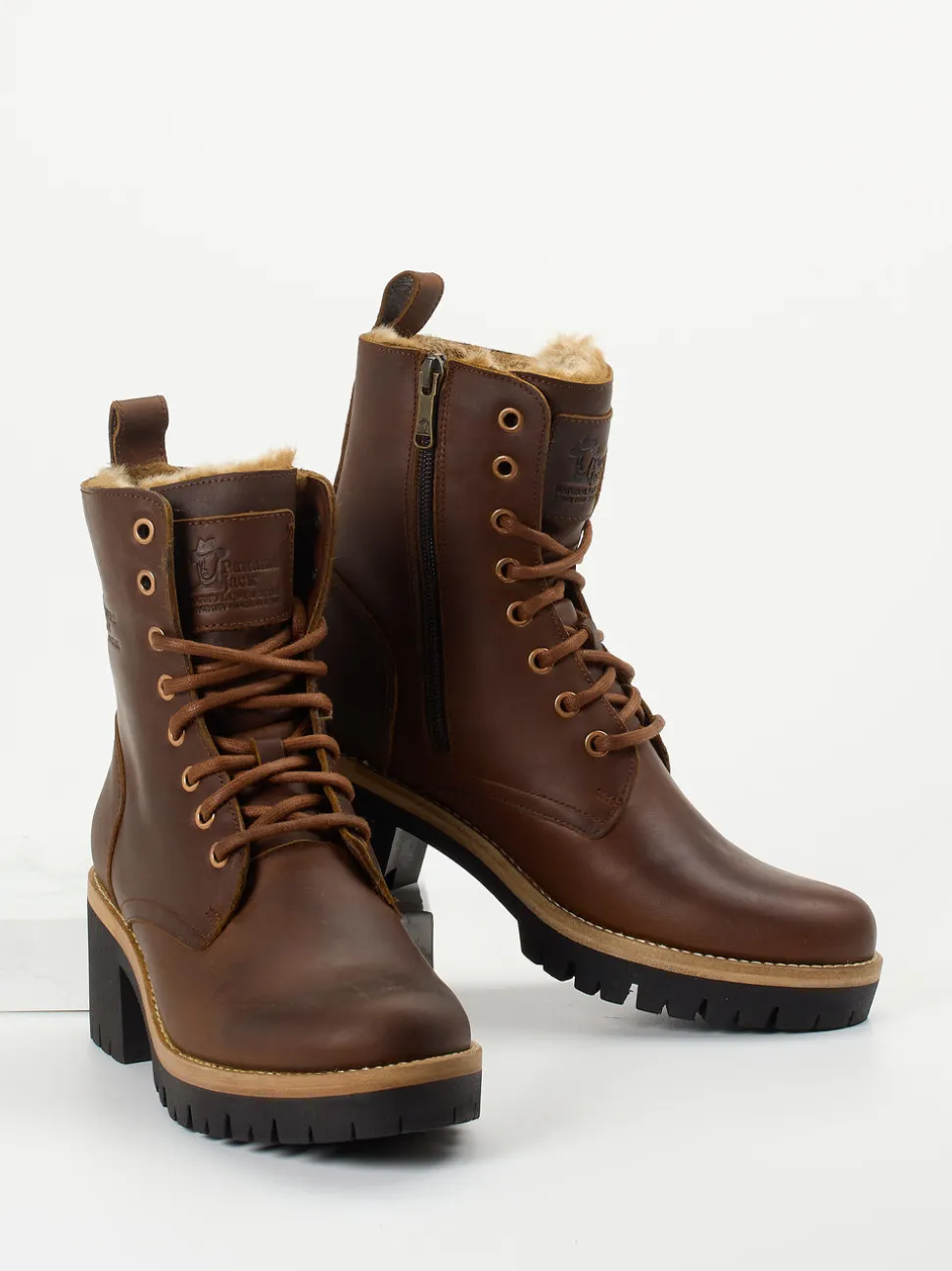 Panama Jack – Schnürboots aus Fettleder mittelbraun