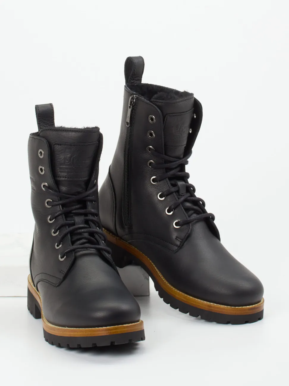Panama Jack – Schnürboots aus Lammleder schwarz