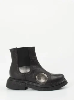Papucei – Chelsea Boots aus Leder mit Metallic-Patches
