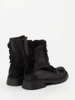 Papucei – Schnürboots aus Kalbleder in Schwarz