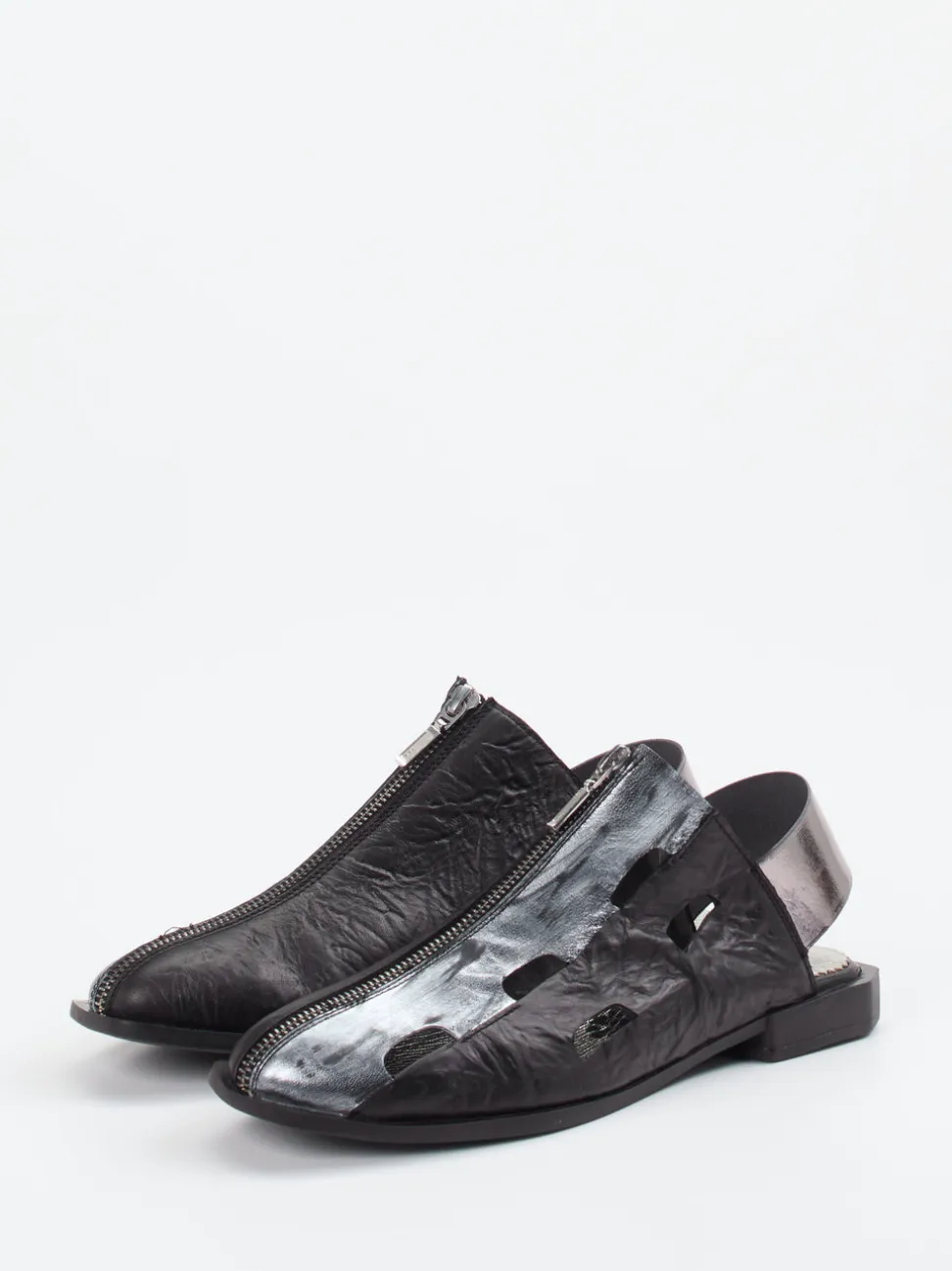 Papucei – Slingpumps aus Velourleder in Schwarz