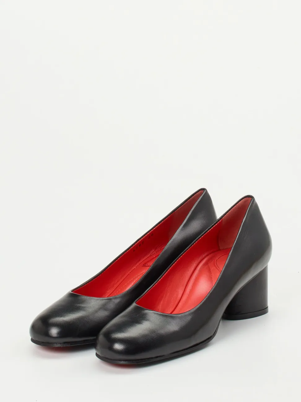 Pas de Rouge – Blockabsatz-Pumps aus Lammleder Schwarz