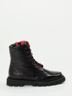Pas de Rouge – Schnürboots aus Lammleder Schwarz