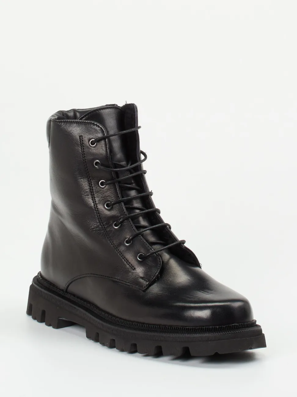 Pas de Rouge – Schnürboots aus Lammleder Schwarz