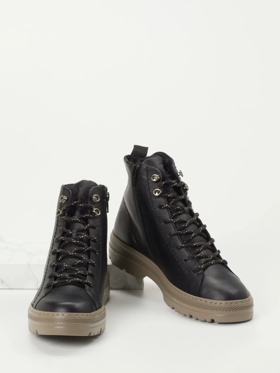 Paul Green – Schnürboots aus Kalbleder schwarz