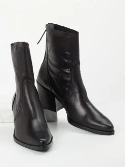 Paul Green – Stiefelette aus Kalbleder in Schwarz
