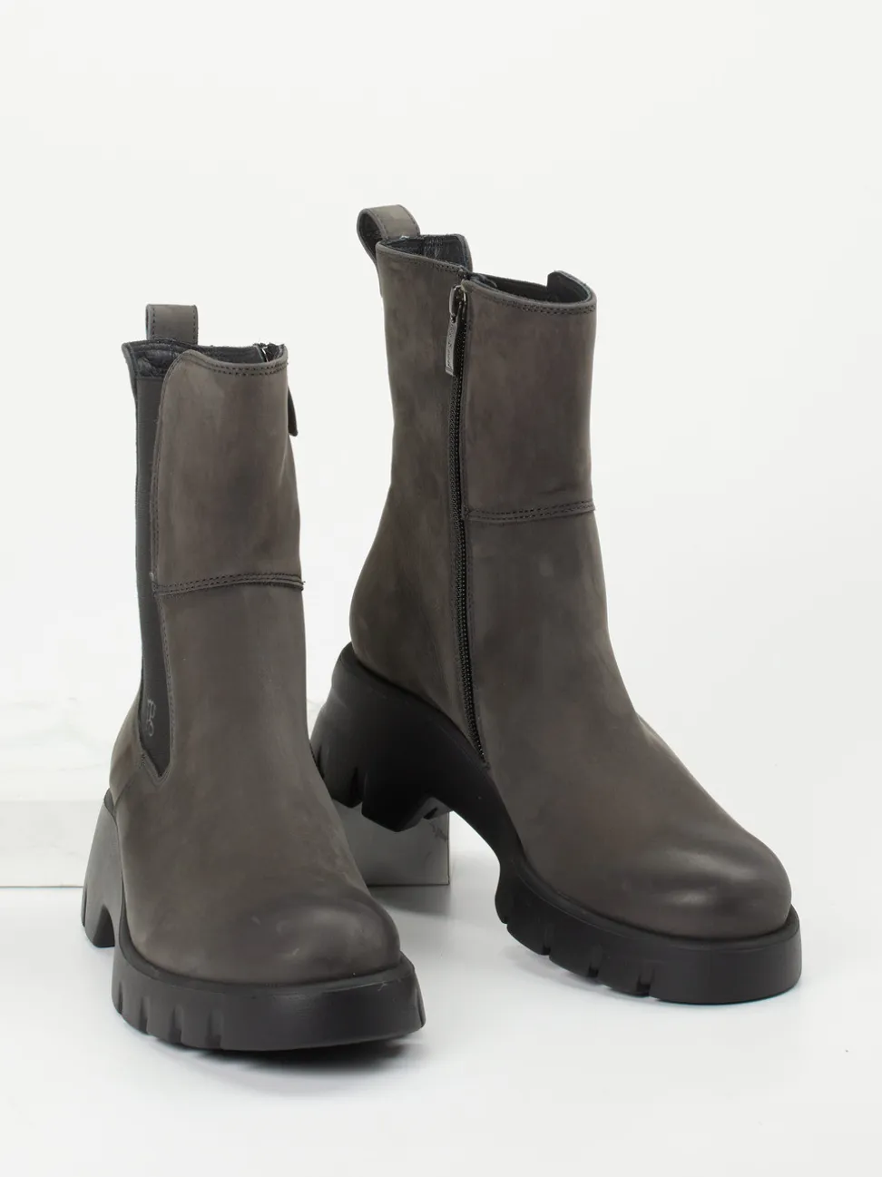 Paul Green – Stiefeletten aus Nubukleder grau