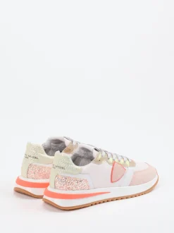 Philippe Model – Sneaker aus Veloursleder und Textil in Rosé