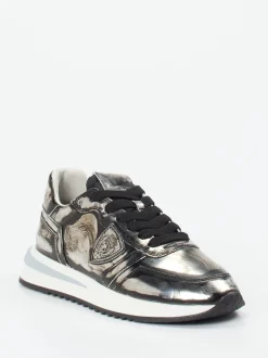 Philippe Model – Sneaker aus Metallicleder grau