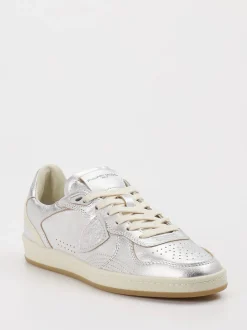 Philippe Model – Sneaker aus Metallicleder Silber