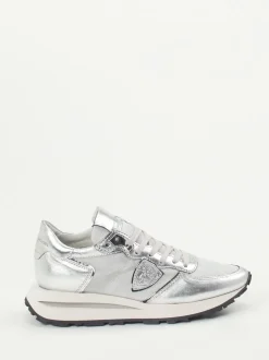 Philippe Model – Sneaker aus Metallicleder silber