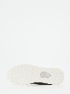 Piedi Nudi – Chunky Sneaker aus Metallicleder silber