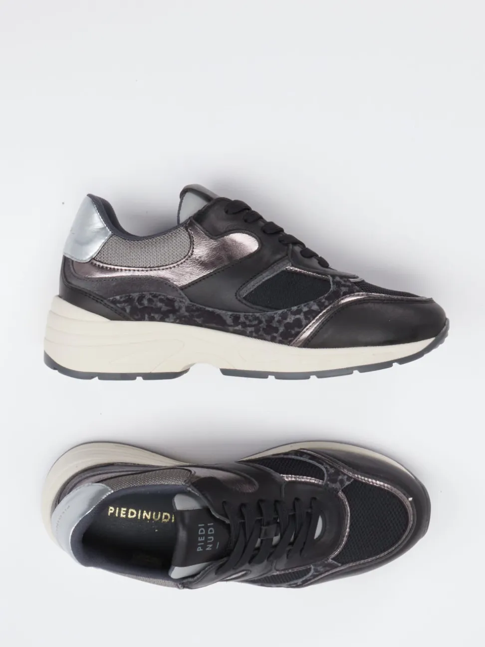 Piedi Nudi – Chunky Sneaker aus Veloursleder Schwarz